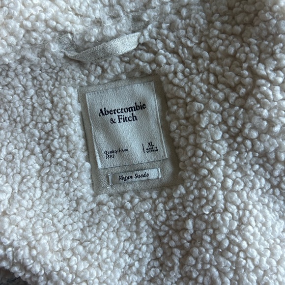 Abercrombie white jacket - Picture 2 of 3